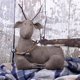 Small Laying Country Reindeer