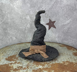 Medium Prim Witch Hat Ornamnent