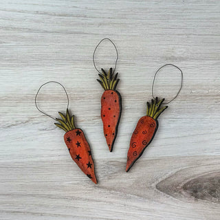Small Whimsy Wooden Carrot Doodle Ornament Set (3A)