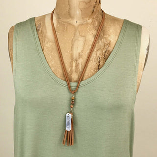 SS2076 Sands Be Present Carcharm/Necklace