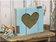 Cut Out Wide Heart w/Metal Pallet Sign